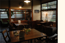 ポスト店内