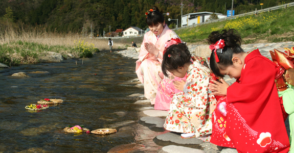 流しびな