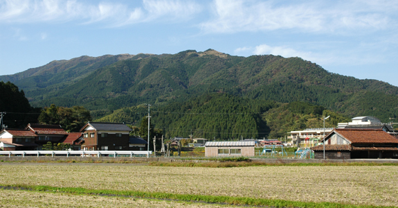篭山